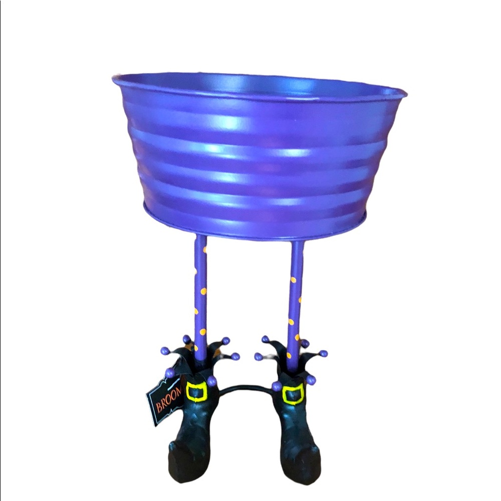 New Broomstick Blvd Witch feet Candy bowl display